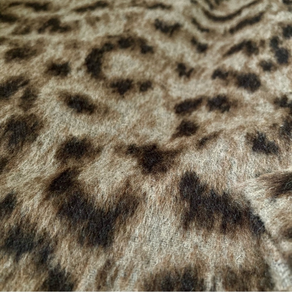 MOSCHINO AUTHENTIC Leopard Print Pencil Skirt Woman’s US4 Made in Italy Angora - Picture 3 of 9